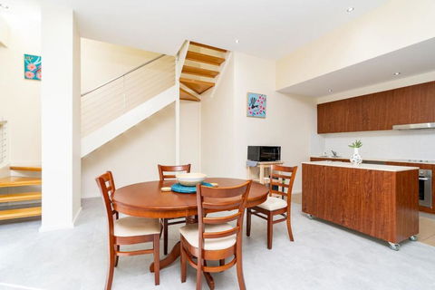 Absolutely Spacious APT Unit Between ANU And City - Accommodation Georgetown 2