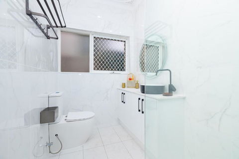 Adelaide Escape And Business-3Bath Full Kitchen Fast Wifi 3TV-for Large Families And Group - Accommodation Georgetown 4