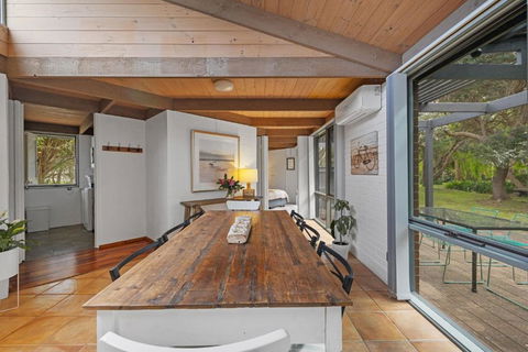 A Sand And Sea Retreat - 150m From Beach, Pet Friendly - Accommodation Georgetown 3