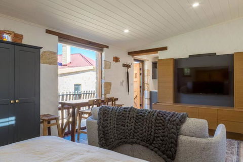 A Romantic Uraidla Studio - Accommodation Georgetown 1