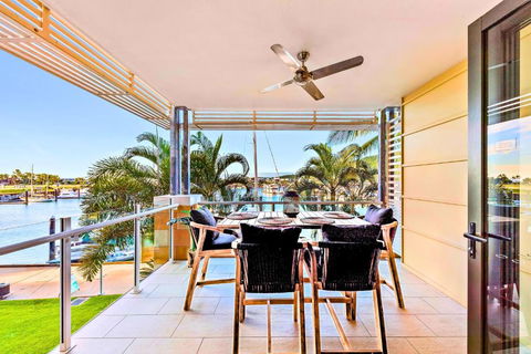 Absolute Luxury Marina Lifestyle At The Port Of Airlie Beach - Accommodation Georgetown 0