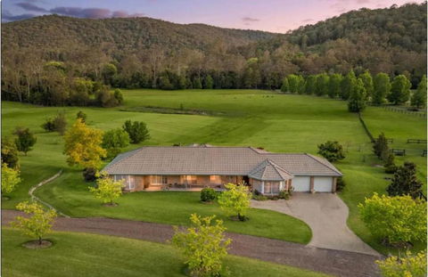 Aircabin - Wyong Creek - Comfy Rural Retreat House - Accommodation Georgetown 0
