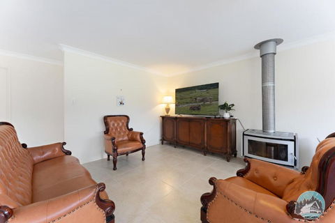 Aircabin - Wyong Creek - Comfy Rural Retreat House - Accommodation Georgetown 1