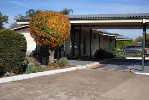 Airlie House Motor Inn - Accommodation Georgetown 2