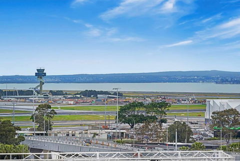 Airport And Waterview Retreat - Accommodation Georgetown 0