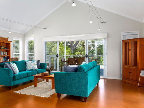 Akarana Beach House By Jervis Bay Rentals - Accommodation Georgetown 2