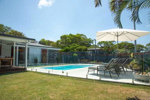 Al Fresco Residence In The Heart Of Point Lookout! - Accommodation Georgetown 2