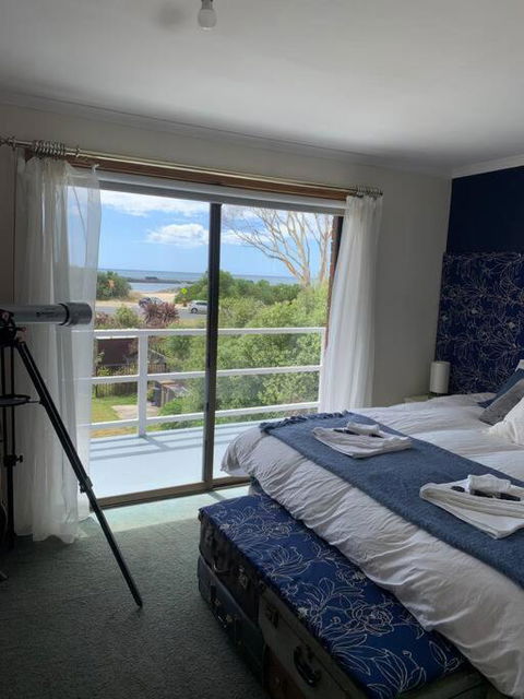 Al Mare - Mediterranean 4BR Retreat By The Sea - Accommodation Georgetown 0