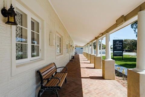 Albany Holiday Units - Accommodation Georgetown 2