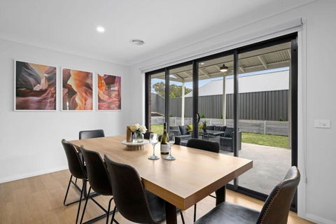 Albury Oasis - Accommodation Georgetown 3