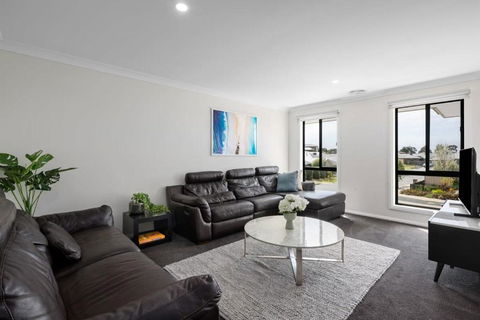 Albury Oasis - Accommodation Georgetown 2