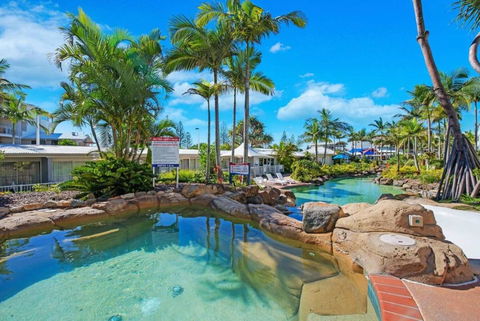Alex Heads Beachfront Resort 2 Bedroom Apartment - Accommodation Georgetown 0
