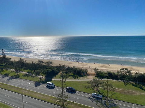 Alex Beachfront 3 Brm Apartment - 9th Floor - Accommodation Georgetown 0