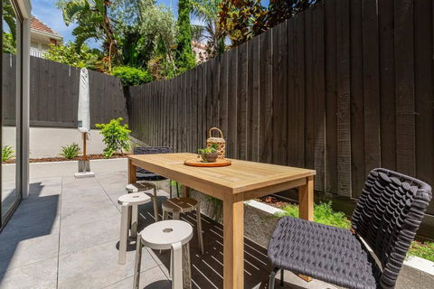 Alexandra Elegance - Riverside Living In Style - Accommodation Georgetown 1