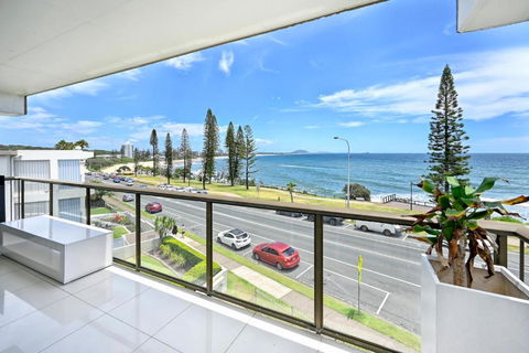 Alexandra Headland Ocean Dream - Stunning View ZA6 - Accommodation Georgetown 3
