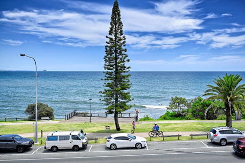 Alexandra Headland Ocean Dream - Stunning View ZA6 - Accommodation Georgetown 4