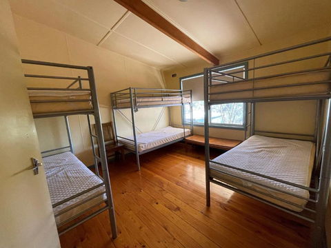 Alligator Lodge - Mount Remarkable National Park - Accommodation Georgetown 1