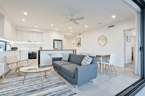 Allure Mooloolaba - Accommodation Georgetown 2