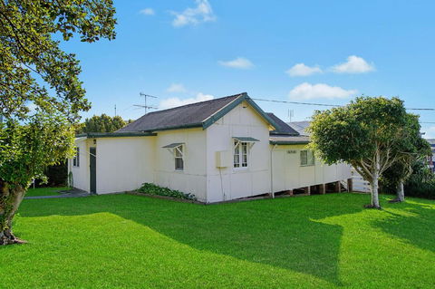 Almare 7 Gowing Street - Accommodation Georgetown 0