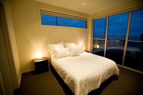 Aloha Beachfront Port Fairy - Accommodation Georgetown 3