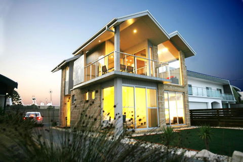Aloha Beachfront Port Fairy - Accommodation Georgetown 0