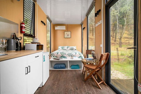 Alpaca Tiny House With Vineyard Lakeside By Tiny Away - Accommodation Georgetown 2