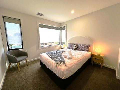 Altona Entire 3 Bedrooms House - Accommodation Georgetown 3