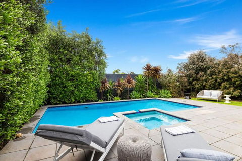 Amalfi Dream - Pool, Spa, Walk To Beach And Shops - Accommodation Georgetown 1