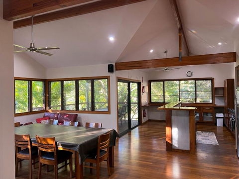 Amaroo - Bring Your Own Linen - Accommodation Georgetown 3