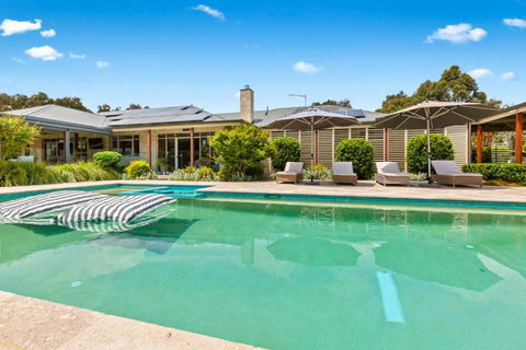 Amaroo Luxury Family Resort Mornington Peninsula - Accommodation Georgetown 0