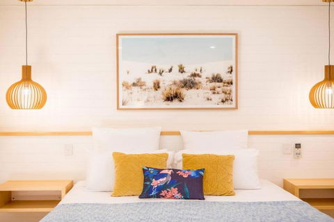 Amaroo Villa - Absolute Beachfront Port Douglas - Accommodation Georgetown 4
