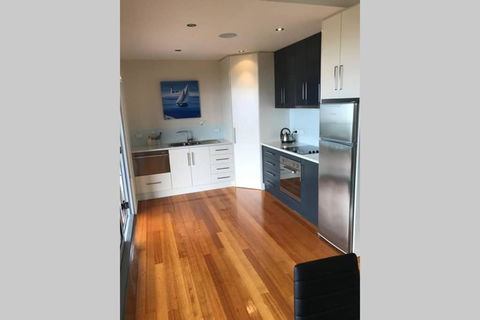 Amazing Ansons Bay Absolute Waterfront Beach House - Accommodation Georgetown 2