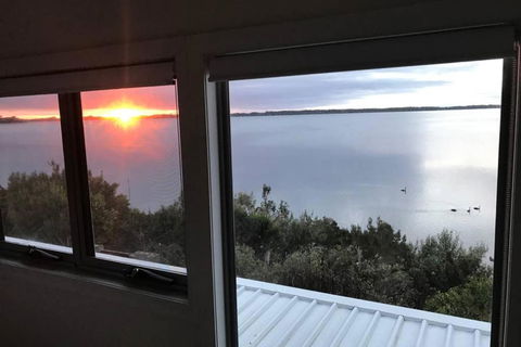 Amazing Ansons Bay Absolute Waterfront Beach House - Accommodation Georgetown 4