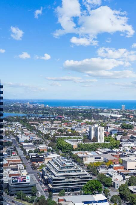 Amazing Bay Views & Spacious In Southbank 2B2B1C - Accommodation Georgetown 0
