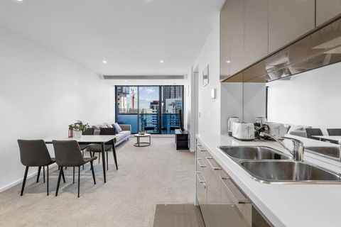 Amazing Bay Views & Spacious In Southbank 2B2B1C - Accommodation Georgetown 4