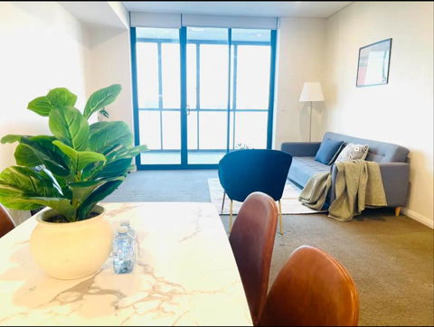 Amazing City View 2 Bedroom Condo 1 Min Station - Accommodation Georgetown 2