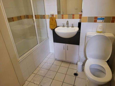 Amazing Studio Apartment Front Flinders Station - Accommodation Georgetown 4