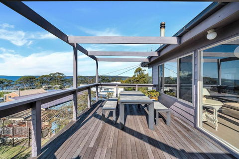 Amazing Views At Hyams Beach - Accommodation Georgetown 3