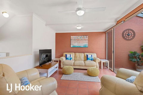 Amazing Waterfront Location - Accommodation Georgetown 4