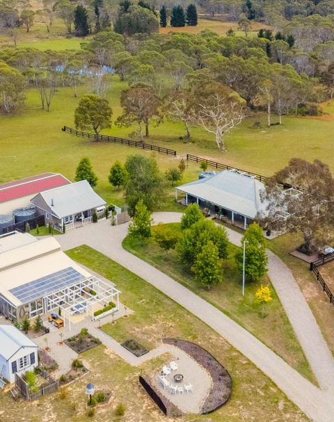 Amberlea Homestead & Cottage - Accommodation Georgetown 0