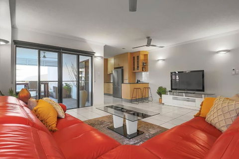 An Abode On Abbott - In The Heart Of The City - Accommodation Georgetown 0