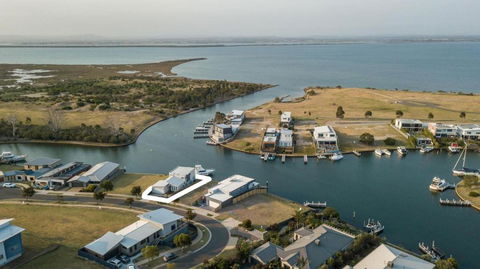 Anchored - Accommodation Georgetown 1