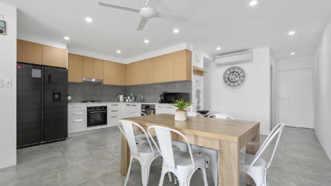 Anchors Away - Waterfront Unit - Accommodation Georgetown 3