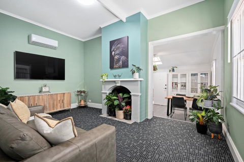 Amelia Terrace - House In Brisbane City Central - Accommodation Georgetown 1