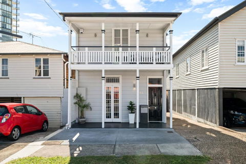 Amelia Terrace - House In Brisbane City Central - Accommodation Georgetown 0