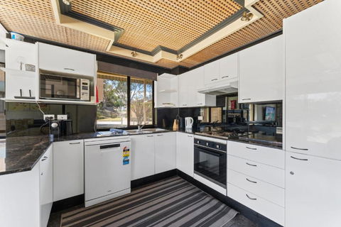 Alpine Mountain View 39 - 3BR L Swimming Pool L Air-Con L WiFi - Accommodation Georgetown 2