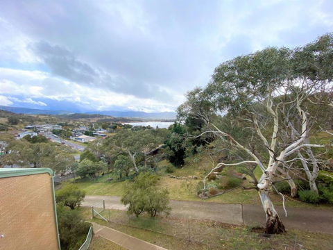 Alpine Mountain View 18 - 4BR L Mountain Views L Swimming Pool L Air-Con L WiFi - Accommodation Georgetown 2