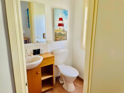 Artist Apartment Between Beach And Main - Accommodation Georgetown 4