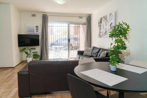 Apartment 4 Burswood - Accommodation Georgetown 1