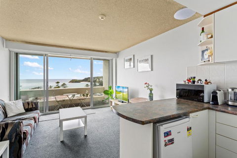 Apartment With Pool Access A Minute To The Beach - Accommodation Georgetown 1